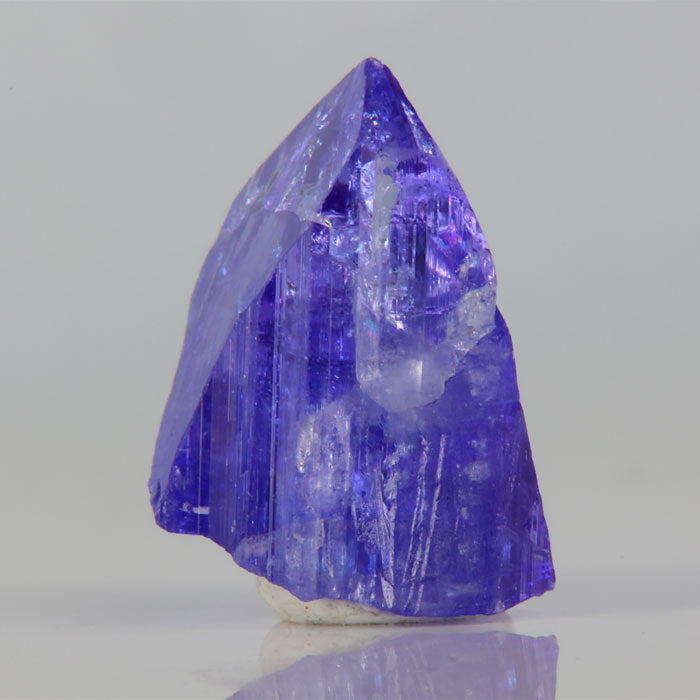 vivid violet blue tanzanite crystal