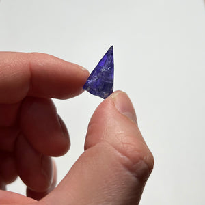 size of tanzanite crystal in hand