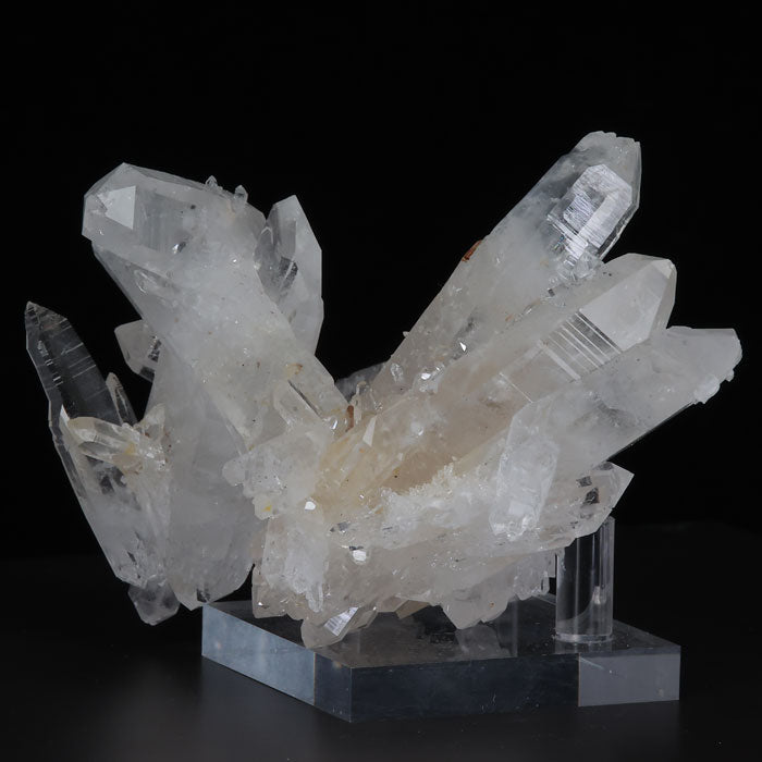 raw quartz specimen