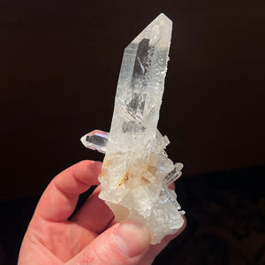 natural quartz in hand