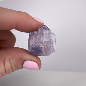 lavendar tanzanite mineral 