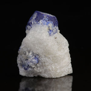 Lazurite on Calcite