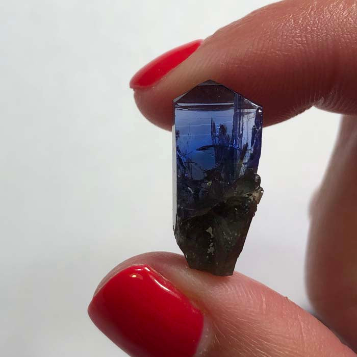 Natual Tanzanite Crystal Mineral Specimen