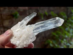 204g Self Standing Natural Quartz Crystals