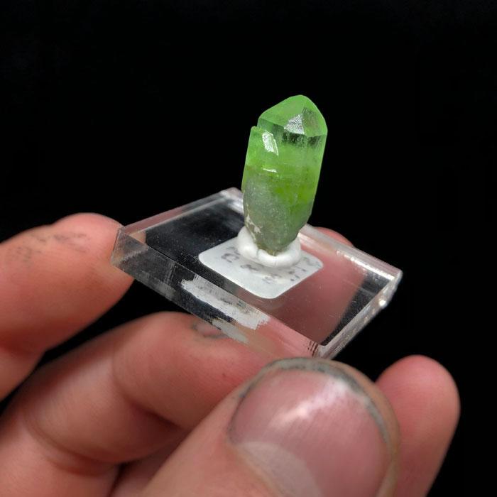 Raw peridot crystal minera specimen